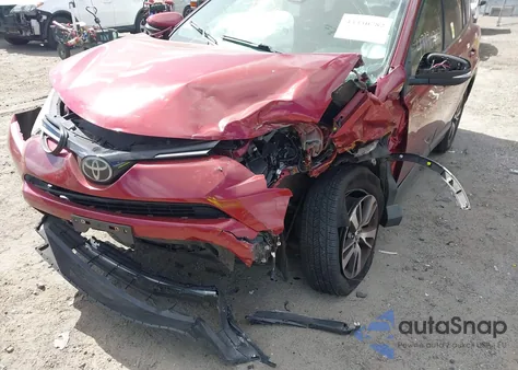 2018 Toyota Rav4 Xle from USA, damaged, VIN JTMRFREV7JD227422